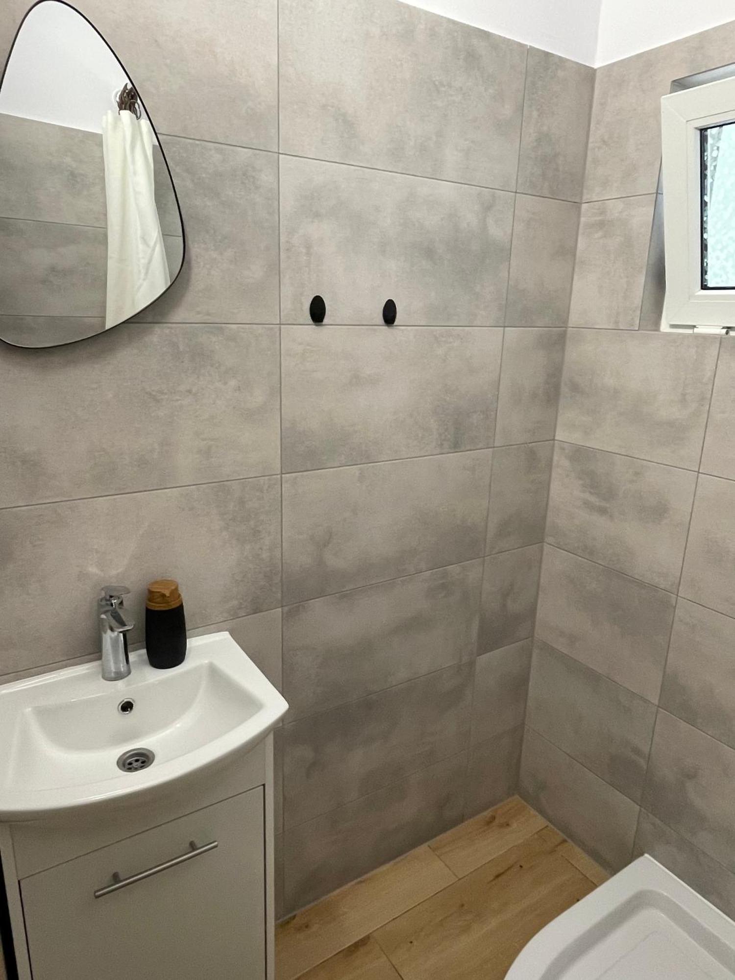 Hotel Oaza Pieczyska à Koronowo Extérieur photo